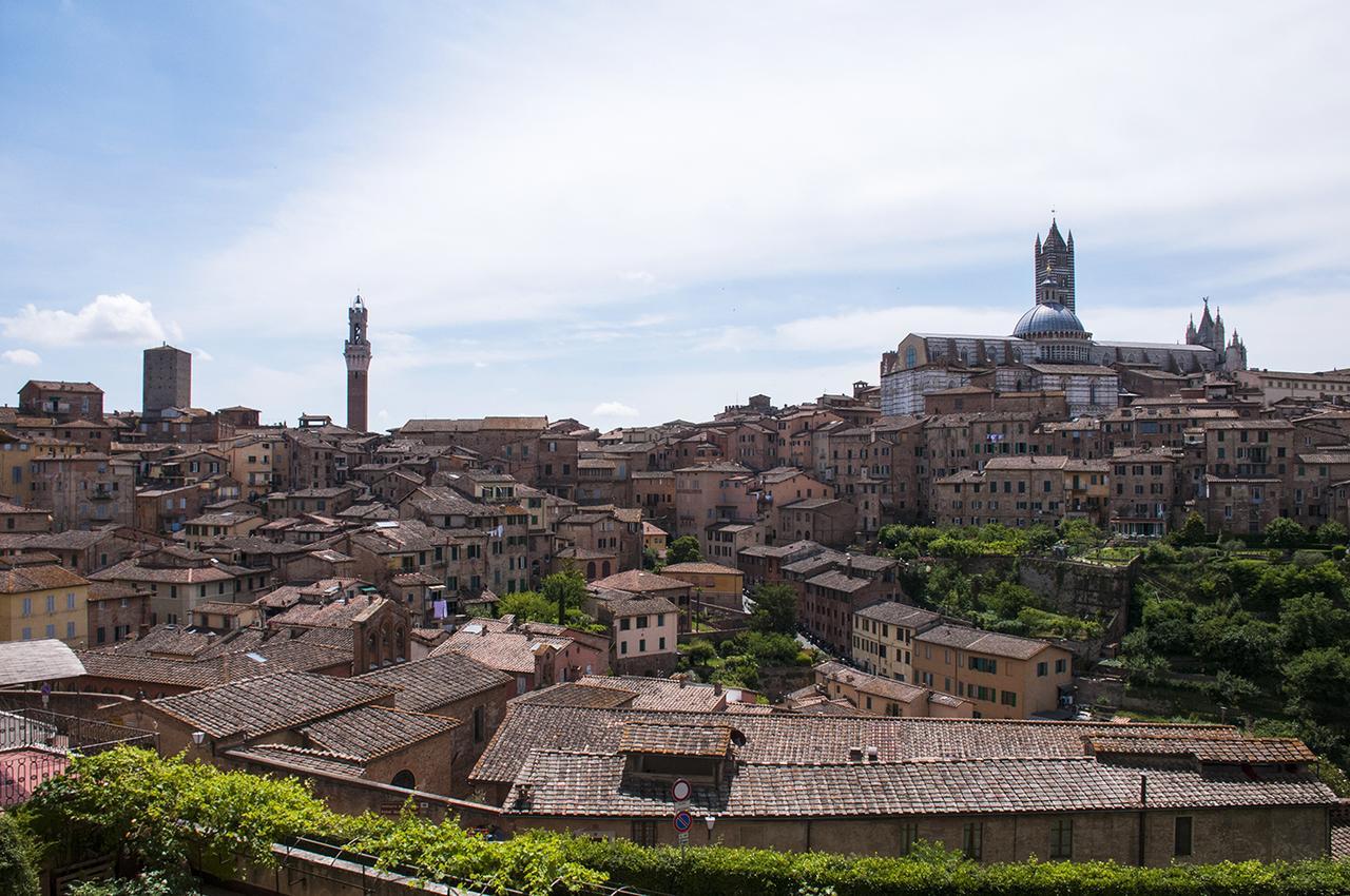 La Sapienza Di Al Hotel Siena Bagian luar foto